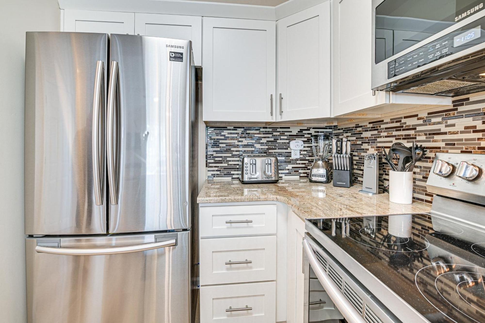 Breezy Golf Condo With Pool Access, 4 Mi To Beach Myrtle Beach Exteriör bild
